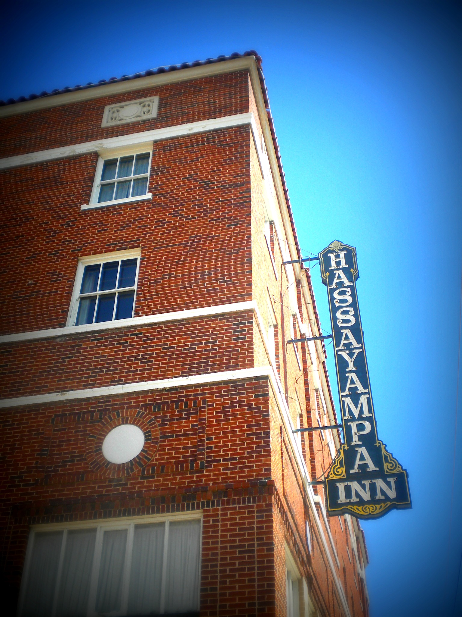 Hassayampa Inn